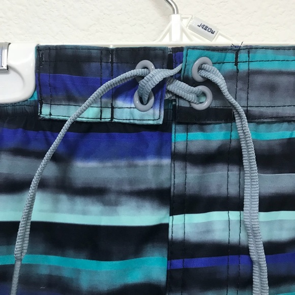 NIKE Swim Trunks. Men’s Size Medium - Picture 2 of 8